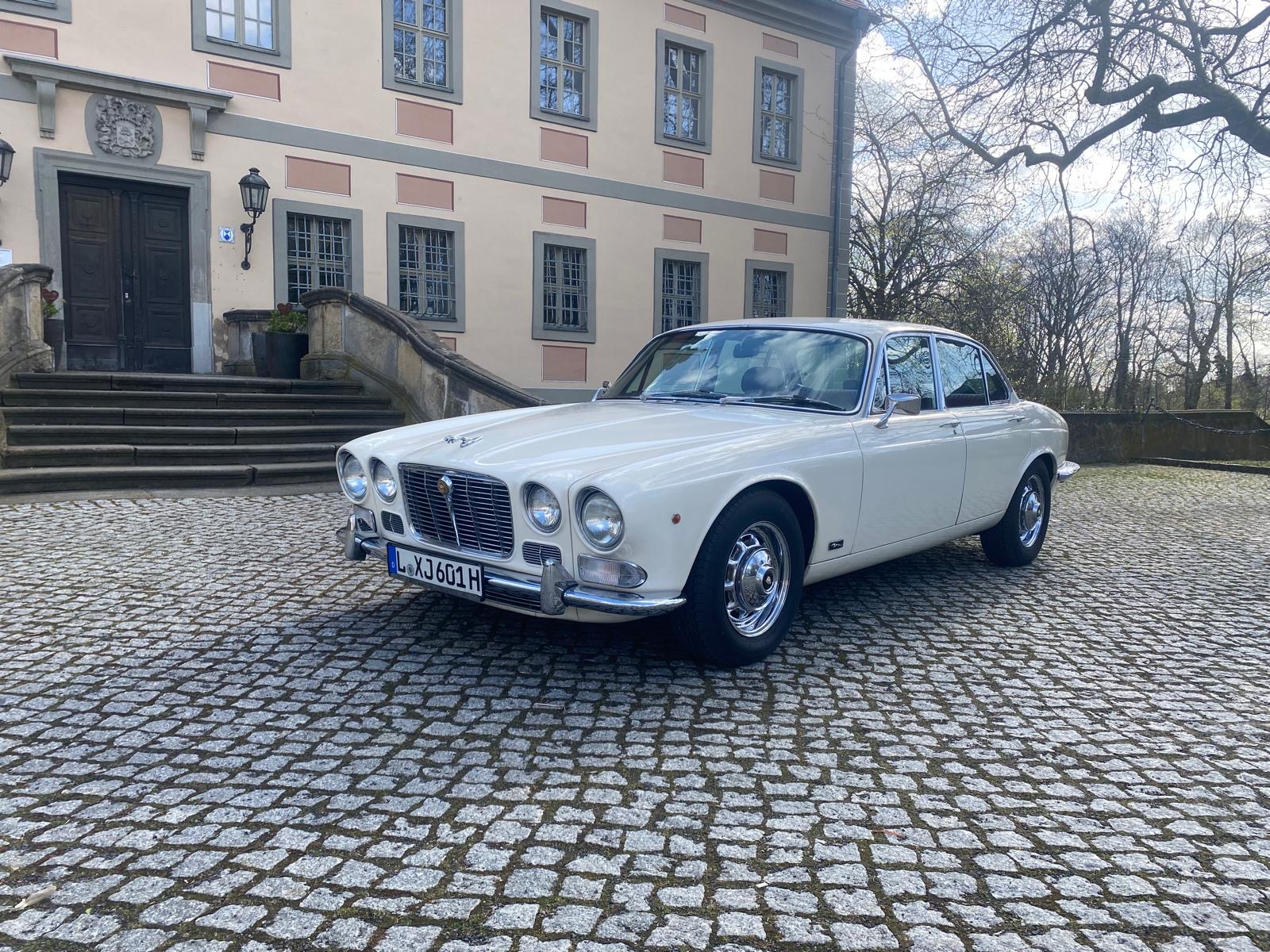 Jaguar XJ6 Serie 1 – Front links